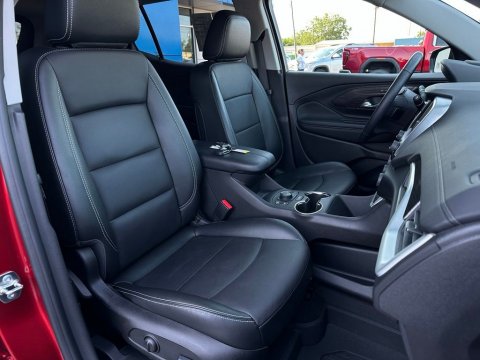 Pre-Owned Volcanic Red Tintcoat 2024 GMC Terrain SLT AWD - photo 17 - Stock #260897B