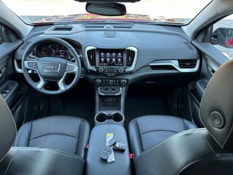 Pre-Owned Volcanic Red Tintcoat 2024 GMC Terrain SLT AWD - photo 20 - Stock #260897B