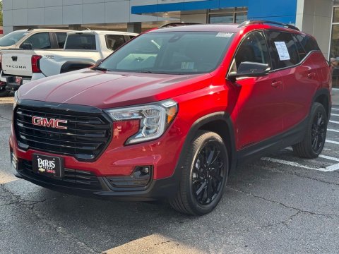 Pre-Owned Volcanic Red Tintcoat 2024 GMC Terrain SLT AWD - photo 3 - Stock #260897B