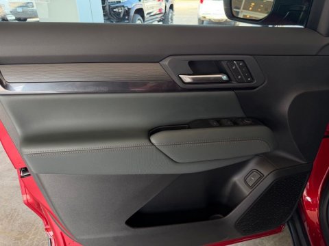 New Volcanic Red Tintcoat 2027 GMC Terrain AT4 AWD - photo 11 - Stock #270008