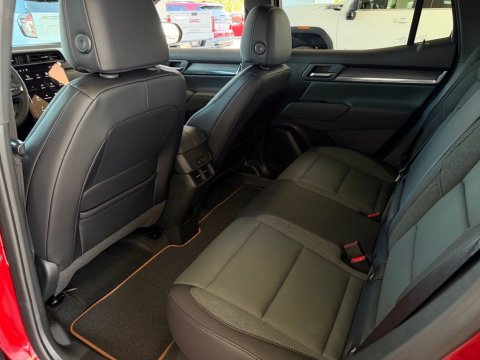 New Volcanic Red Tintcoat 2027 GMC Terrain AT4 AWD - photo 15 - Stock #270008