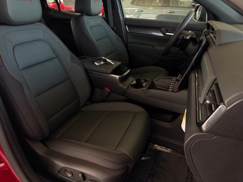 New Volcanic Red Tintcoat 2027 GMC Terrain AT4 AWD - photo 17 - Stock #270008