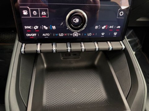 New Volcanic Red Tintcoat 2027 GMC Terrain AT4 AWD - photo 25 - Stock #270008