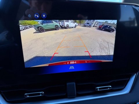 New Radiant Red Tintcoat 2027 Chevrolet Equinox LT FWD - photo 28 - Stock #270077