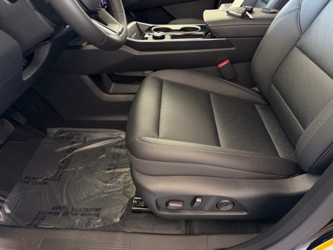 New Mosaic Black Metallic 2027 Chevrolet Equinox LT FWD - photo 13 - Stock #270069