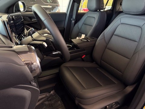 New Mosaic Black Metallic 2027 Chevrolet Equinox LT FWD - photo 14 - Stock #270069