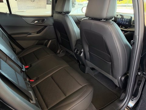 New Mosaic Black Metallic 2027 Chevrolet Equinox LT FWD - photo 19 - Stock #270069