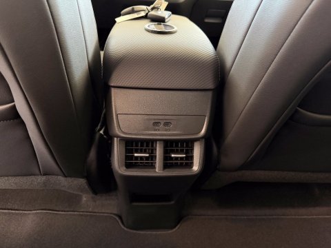 New Mosaic Black Metallic 2027 Chevrolet Equinox LT FWD - photo 23 - Stock #270069