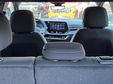 New Sterling Gray Metallic 2027 Chevrolet Equinox LT FWD - photo 9 - Stock #270002