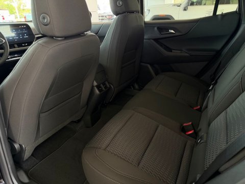 New Mosaic Black Metallic 2027 Chevrolet Equinox LT FWD - photo 15 - Stock #270016