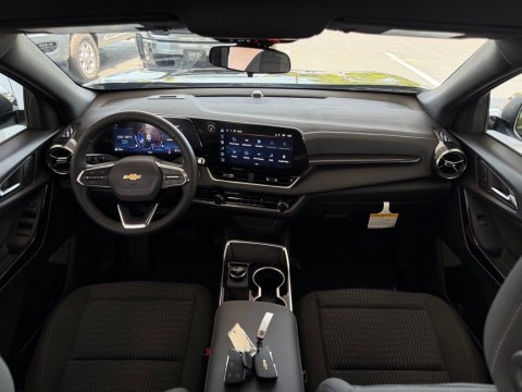 New Mosaic Black Metallic 2027 Chevrolet Equinox LT FWD - photo 20 - Stock #270016