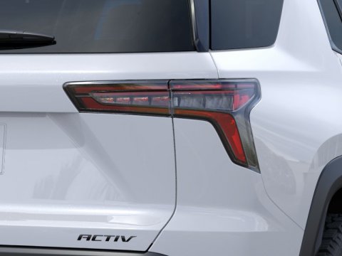 New Polar White Tricoat 2027 Chevrolet Equinox ACTIV FWD - photo 12 - Stock #270087