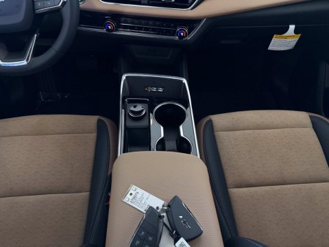 New Radiant Red Tintcoat 2027 Chevrolet Equinox ACTIV FWD - photo 22 - Stock #270073