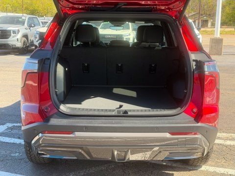 New Radiant Red Tintcoat 2027 Chevrolet Equinox ACTIV FWD - photo 9 - Stock #270073