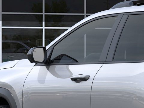 New Sterling Gray Metallic 2026 Chevrolet Equinox LT FWD - photo 12 - Stock #261323