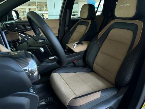 New Mosaic Black Metallic 2026 Chevrolet Equinox ACTIV FWD - photo 13 - Stock #260904