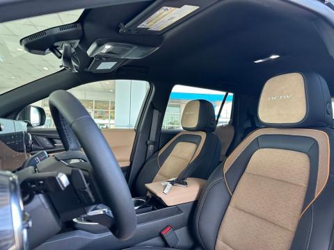 New Mosaic Black Metallic 2026 Chevrolet Equinox ACTIV FWD - photo 14 - Stock #260904