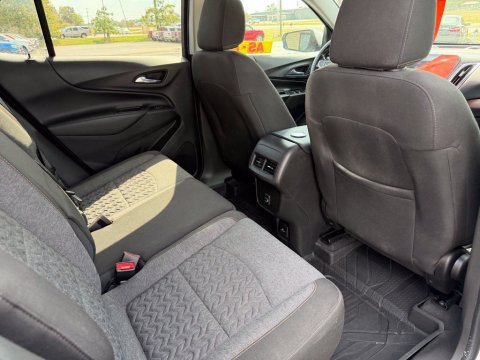 Pre-Owned Silver Ice Metallic 2022 Chevrolet Equinox LT FWD - photo 20 - Stock #X2587
