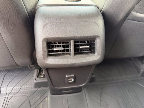 Pre-Owned Silver Ice Metallic 2022 Chevrolet Equinox LT FWD - photo 24 - Stock #X2587