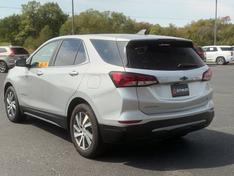 Pre-Owned Silver Ice Metallic 2022 Chevrolet Equinox LT FWD - photo 7 - Stock #X2587