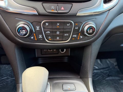 Pre-Owned Mosaic Black Metallic 2022 Chevrolet Equinox LT FWD - photo 26 - Stock #X2596