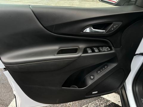 Pre-Owned Iridescent Pearl Tricoat 2023 Chevrolet Equinox Premier AWD - photo 12 - Stock #260794A
