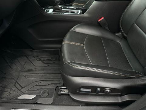 Pre-Owned Iridescent Pearl Tricoat 2023 Chevrolet Equinox Premier AWD - photo 13 - Stock #260794A