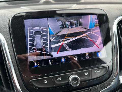 Pre-Owned Iridescent Pearl Tricoat 2023 Chevrolet Equinox Premier AWD - photo 28 - Stock #260794A