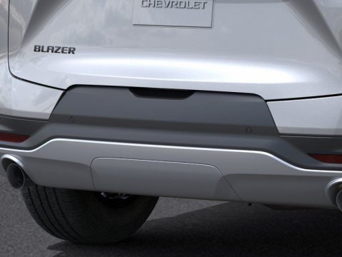 New Sterling Gray Metallic 2026 Chevrolet Blazer LT FWD - photo 14 - Stock #261320