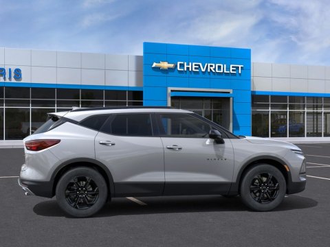 New Sterling Gray Metallic 2026 Chevrolet Blazer LT FWD - photo 5 - Stock #261320