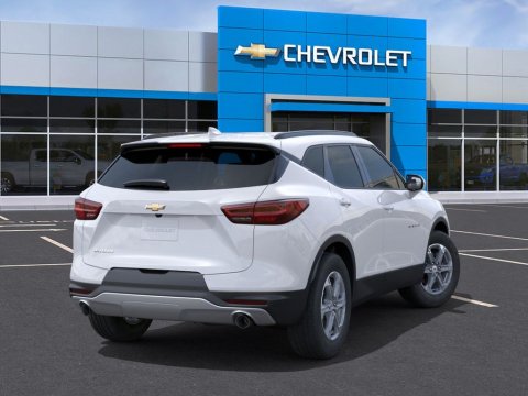 New Summit White 2026 Chevrolet Blazer LT FWD - photo 4 - Stock #261338