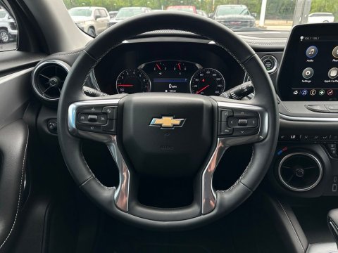 Certified Pre-Owned Iridescent Pearl Tricoat 2024 Chevrolet Blazer LT FWD - photo 20 - Stock #261098A