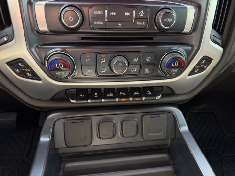Pre-Owned Iridium Metallic 2016 GMC Sierra 1500 SLT 4WD - photo 26 - Stock #X2610
