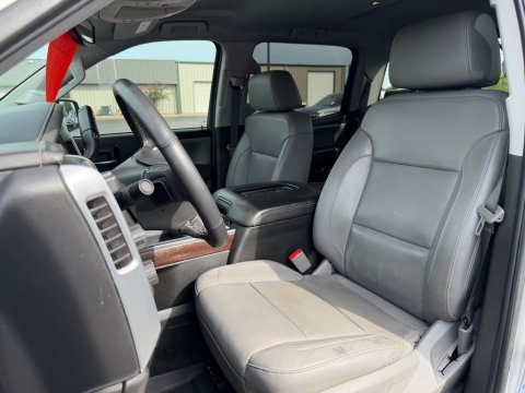 Pre-Owned Quicksilver Metallic 2018 GMC Sierra 1500 SLT 4WD - photo 14 - Stock #X2557