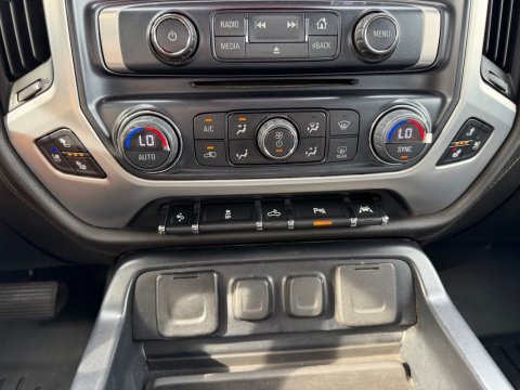 Pre-Owned Quicksilver Metallic 2018 GMC Sierra 1500 SLT 4WD - photo 26 - Stock #X2557