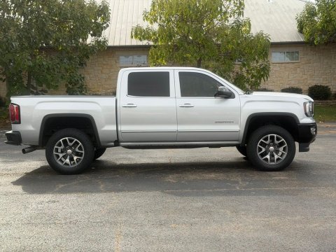 Pre-Owned Quicksilver Metallic 2018 GMC Sierra 1500 SLT 4WD - photo 4 - Stock #X2557