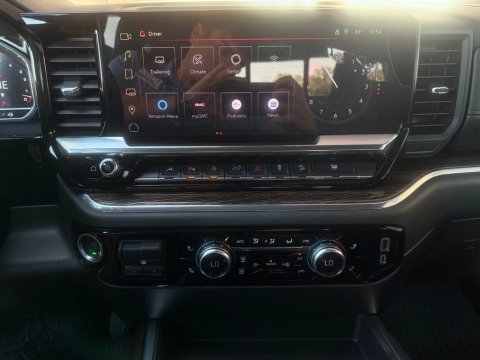 Pre-Owned Cardinal Red 2024 GMC Sierra 1500 Elevation 4WD - photo 18 - Stock #261105A