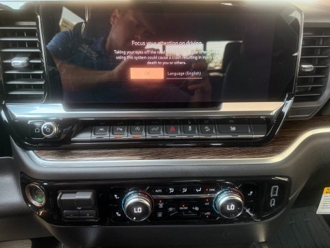 New Onyx Black 2026 GMC Sierra 1500 Elevation 4WD - photo 18 - Stock #261203
