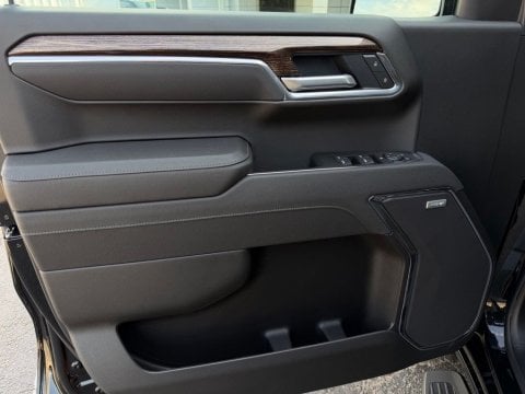 New Onyx Black 2026 GMC Sierra 1500 Elevation 4WD - photo 10 - Stock #261314