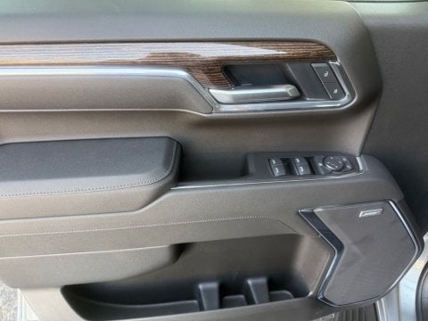 New Sterling Metallic 2026 GMC Sierra 1500 Elevation 4WD - photo 7 - Stock #261204