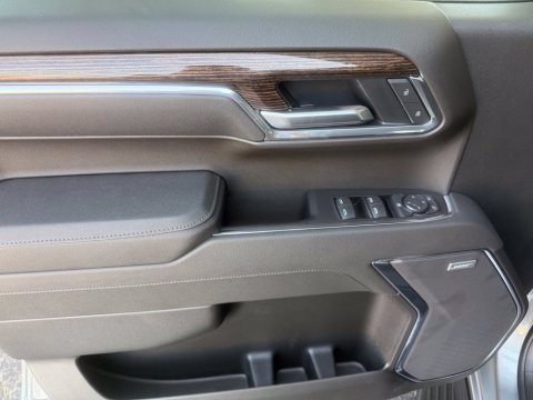 New Sterling Metallic 2026 GMC Sierra 1500 Elevation 4WD - photo 8 - Stock #261204