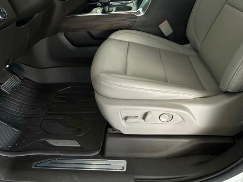 New Summit White 2026 GMC Sierra 1500 SLT 4WD - photo 11 - Stock #260765