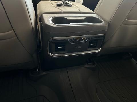 New Summit White 2026 GMC Sierra 1500 SLT 4WD - photo 21 - Stock #260765