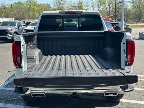 New Summit White 2026 GMC Sierra 1500 SLT 4WD - photo 6 - Stock #260765