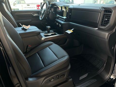 New Onyx Black 2026 GMC Sierra 1500 SLT 4WD - photo 15 - Stock #260733