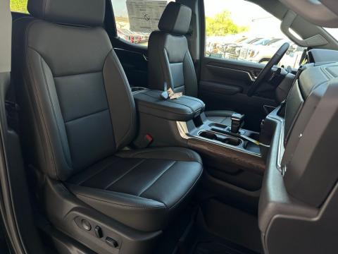 New Onyx Black 2026 GMC Sierra 1500 SLT 4WD - photo 16 - Stock #260733