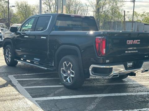 New Onyx Black 2026 GMC Sierra 1500 SLT 4WD - photo 8 - Stock #260733