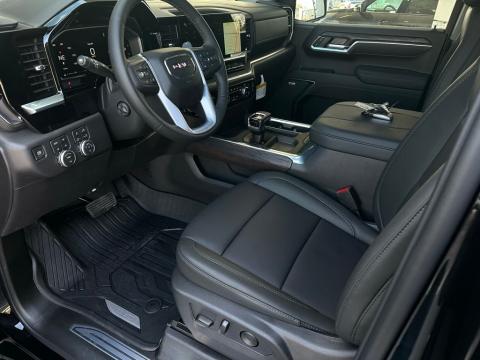 New Onyx Black 2026 GMC Sierra 1500 SLT 4WD - photo 9 - Stock #260733