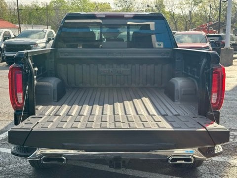 New Onyx Black 2026 GMC Sierra 1500 SLT 4WD - photo 6 - Stock #260733