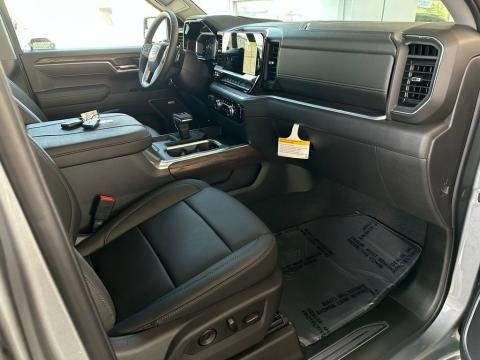 New Sterling Metallic 2026 GMC Sierra 1500 SLT 4WD - photo 15 - Stock #260736